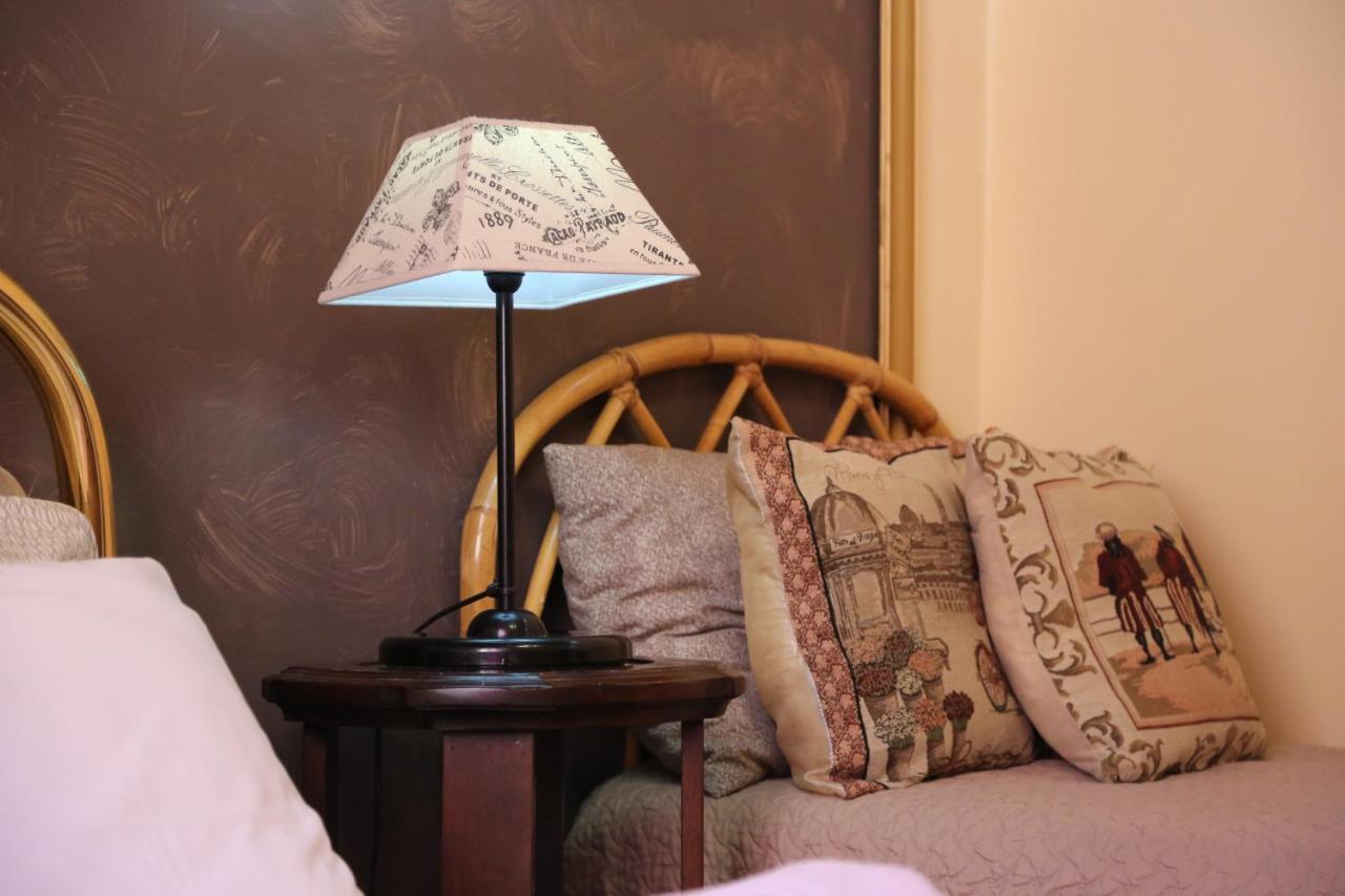 Riverbank's Guest house