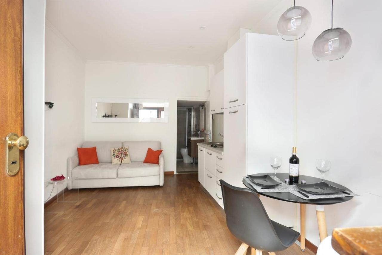 Luxury Duomo In Center Of Apartment