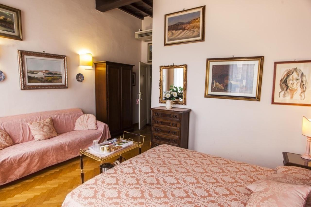 Antica Torre Couette-café 2*