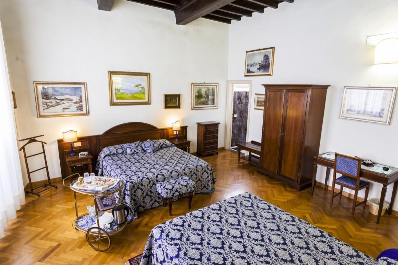 Antica Torre Couette-café 2*