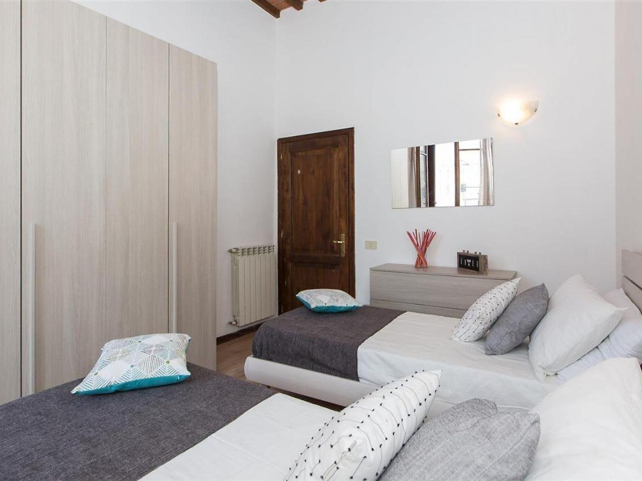 In Rome Rosselli Palace Deluxe 3 *