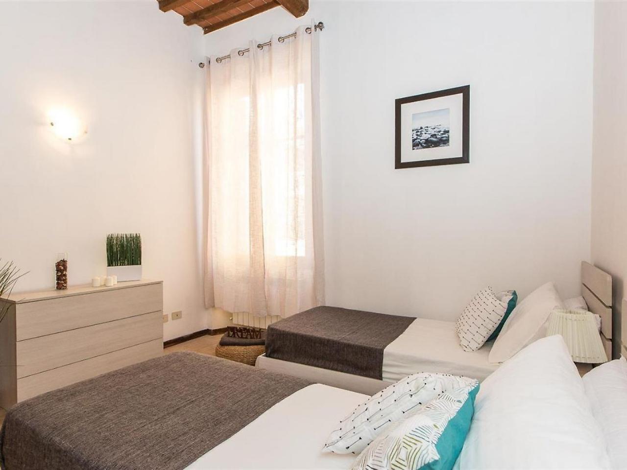 Apartment In Rome Rosselli Palace Deluxe 3